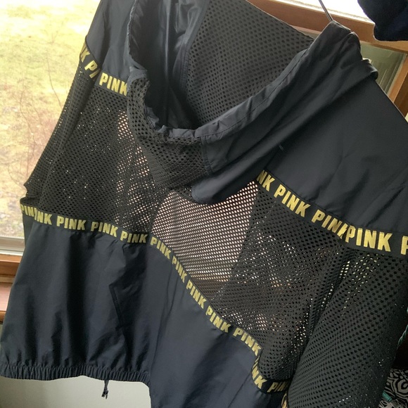 🌟SOLD🌟PINK Windbreaker with a Mesh Panel - Picture 2 of 5